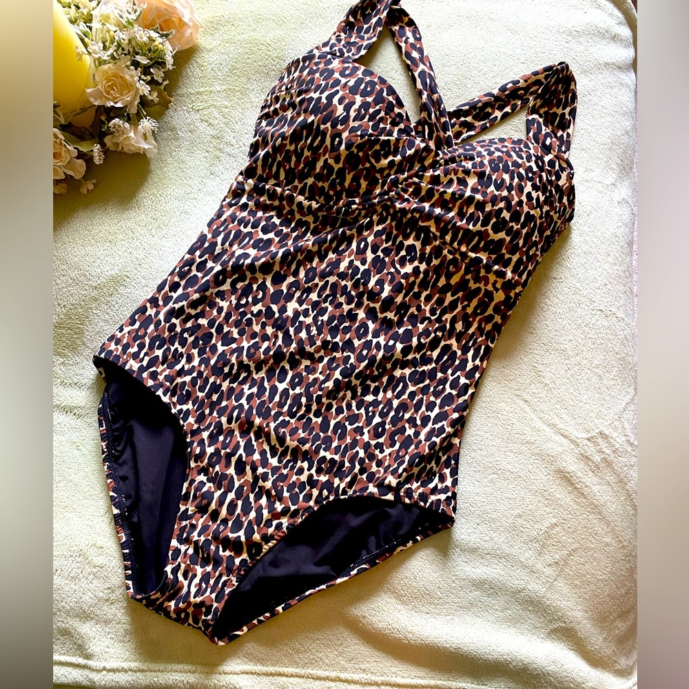 JANTZEN One Piece swim suit